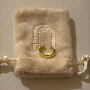 Uncommon James ear cuff